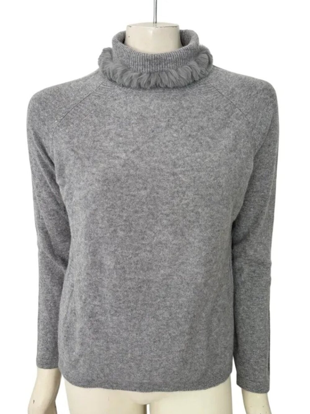 QI CASHMERE Long Sleeve Fur Trimmed Turtleneck Sweater in Heather Gray SZ M